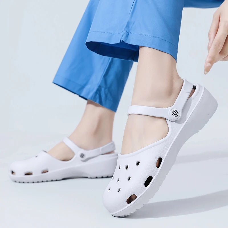 Croc Shoes for Women, Summer Solid Color Lightweight Quick-Drying Sandals, Universal for Men and Women, Office, Beach, and Outdoor Sandals
