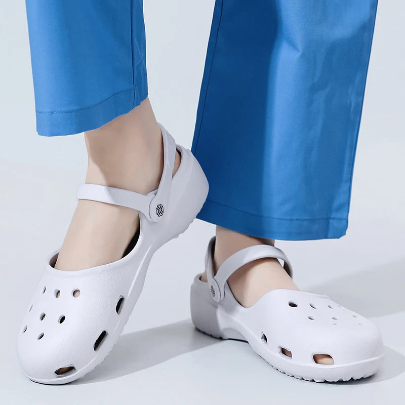 Croc Shoes for Women, Summer Solid Color Lightweight Quick-Drying Sandals, Universal for Men and Women, Office, Beach, and Outdoor Sandals